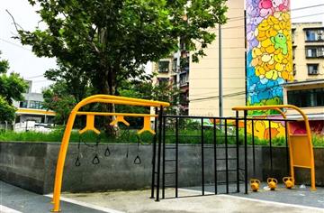 家门口的运动场丨新马路儿童攀岩运动空间：老少同乐的“微缩桃花源”